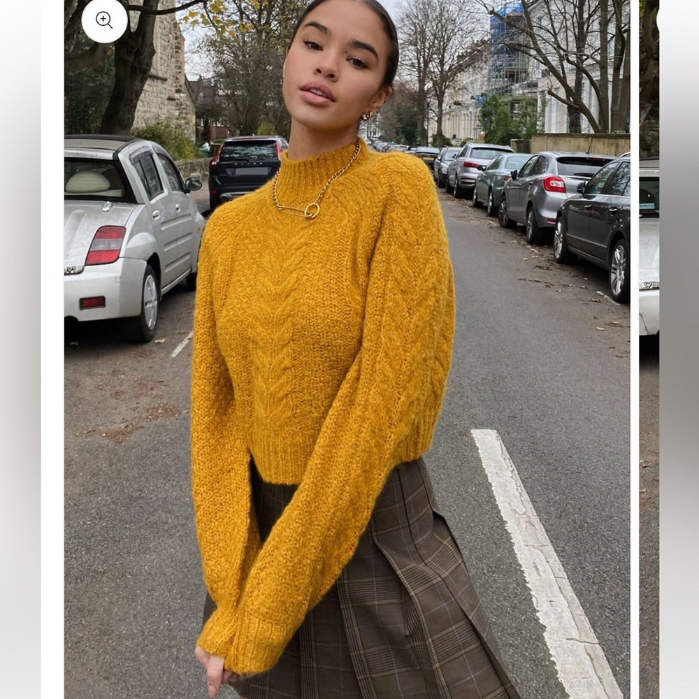 Aritzia Sunday Best Melly Sweater mustard yellow xs cropped mock neck - Picture 6 of 12